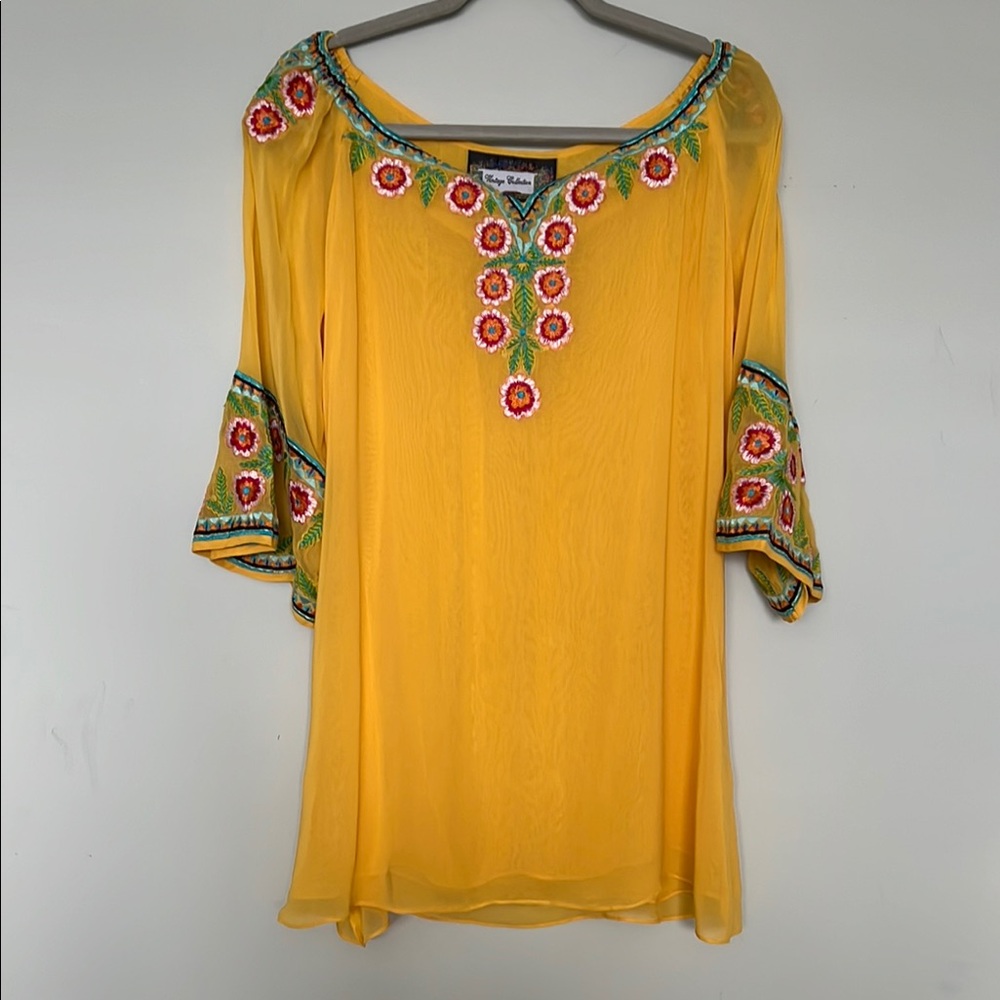 Vintage collection bright yellow long women top size Medium